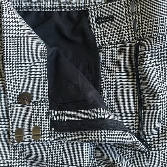 Ann Taylor Plaid Stretch Pants - Picture 10 of 10